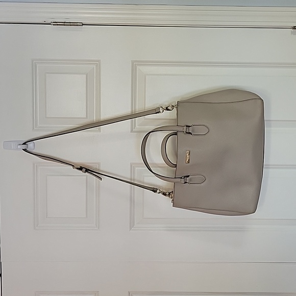 kate spade Handbags - 🔴SOLD🔴 Kate Spade Tote